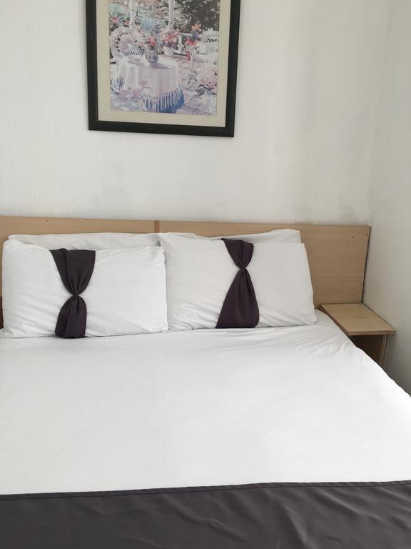 Clapham South Dudley Hotel London Ngoại thất bức ảnh