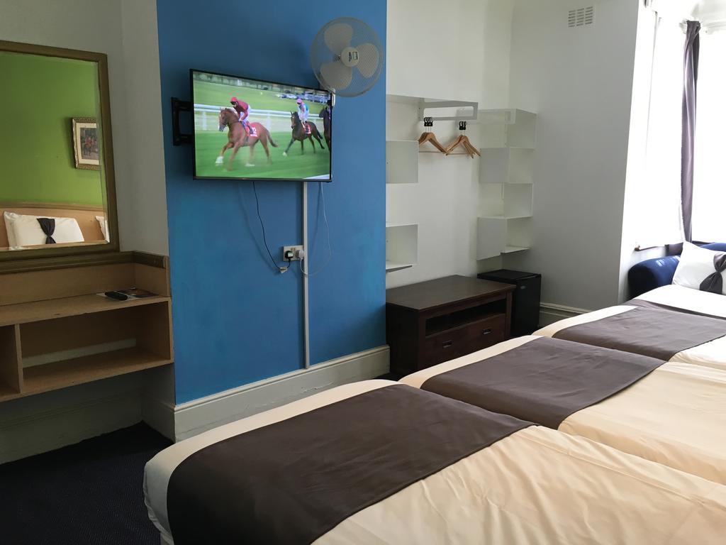 Clapham South Dudley Hotel London Ngoại thất bức ảnh
