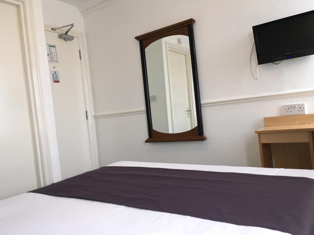 Clapham South Dudley Hotel London Ngoại thất bức ảnh