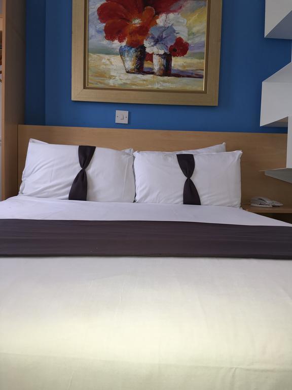 Clapham South Dudley Hotel London Ngoại thất bức ảnh